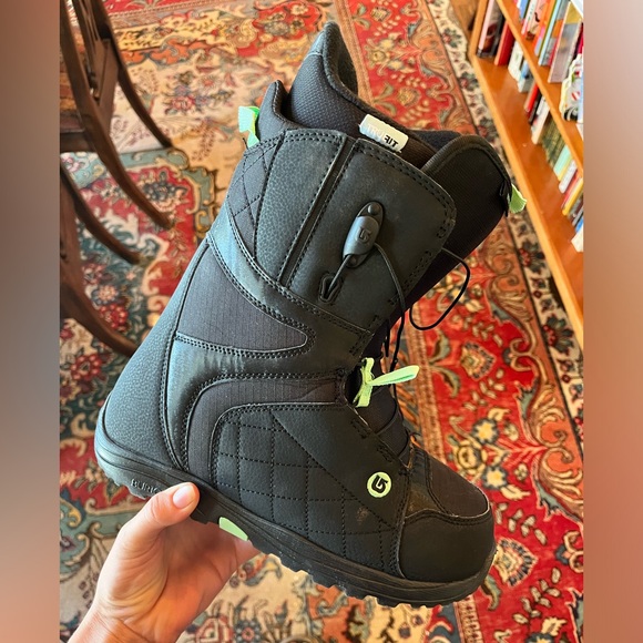 Burton Snowboard Boots Women’s Size 8 - Picture 1 of 4